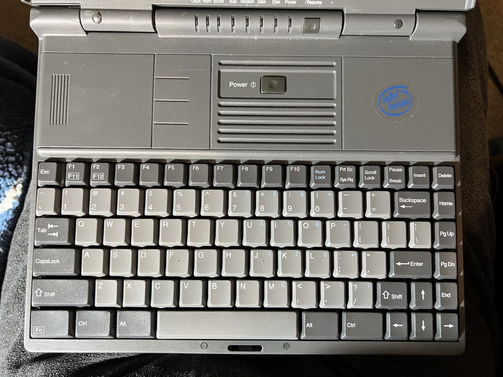 Vintage Sharp Personal Computer PC-7750 Luggable Laptop 9.5" Very Rare Untested