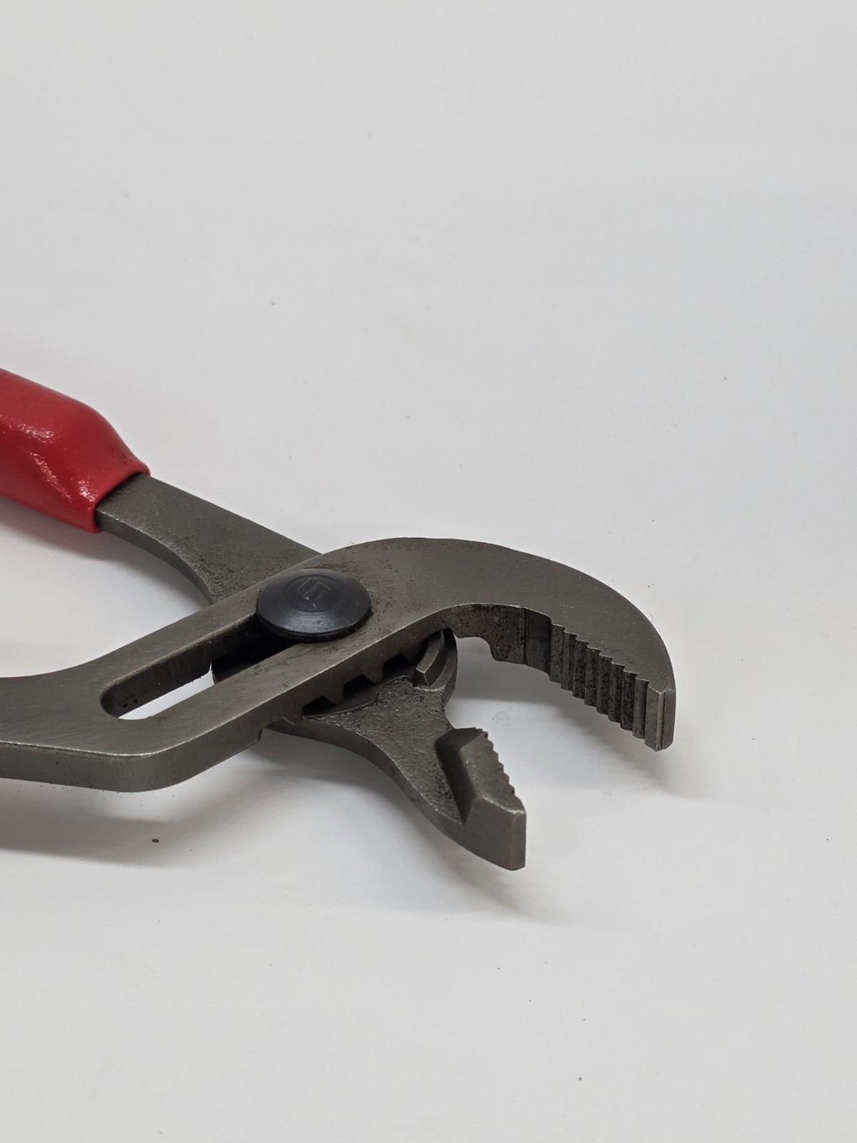 Snap-On 91ACP 9" Adjustable Joint Interlocking Channel Pliers Red Handle Used