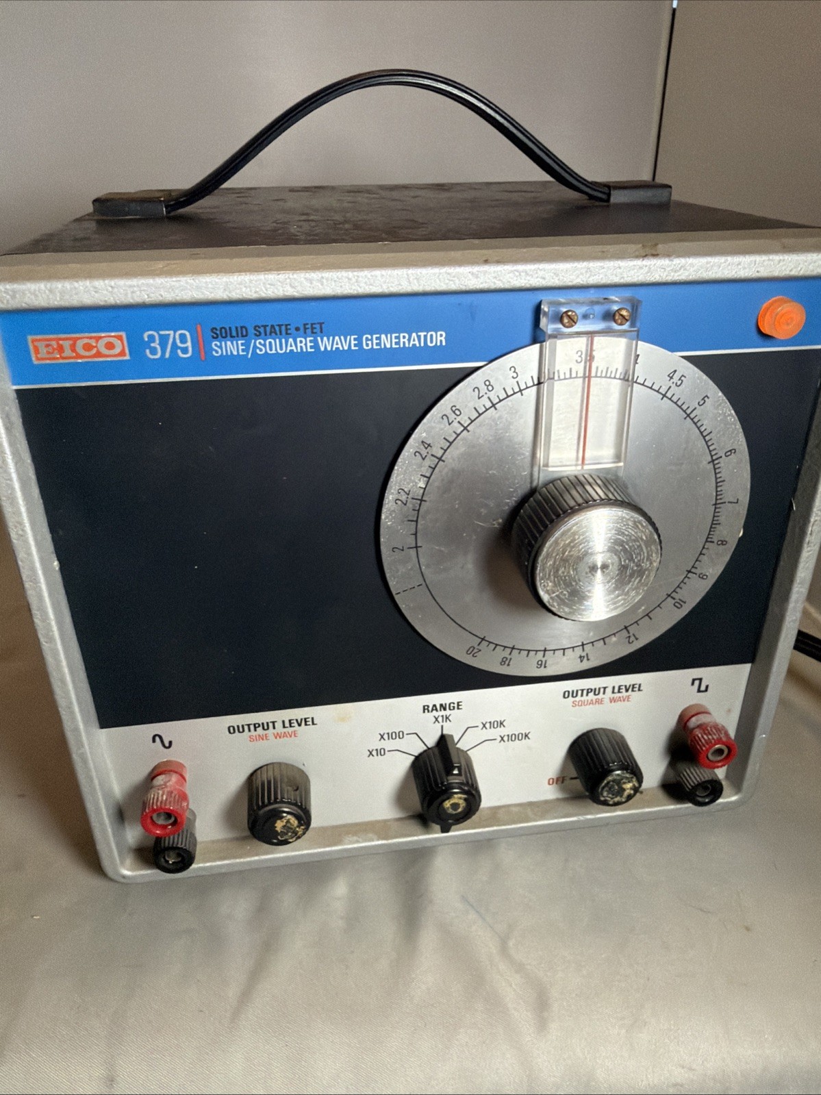 EICO model 379 Solid State Fet Sine/Square Wave Generator