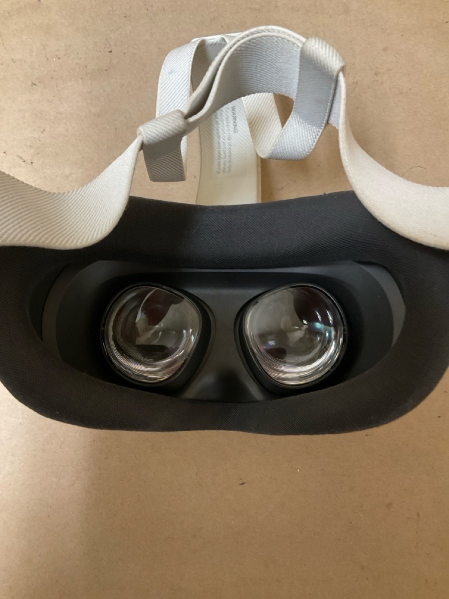 USED META VR HEADSET QUEST 3S (G29021672)