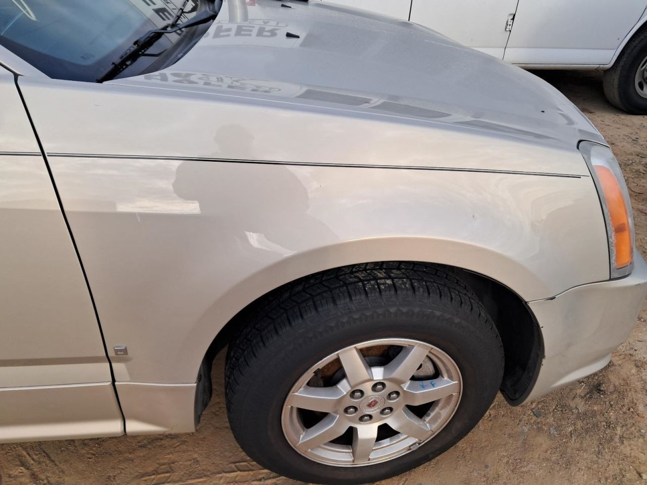 SRX 2008 Glove Box 4775038