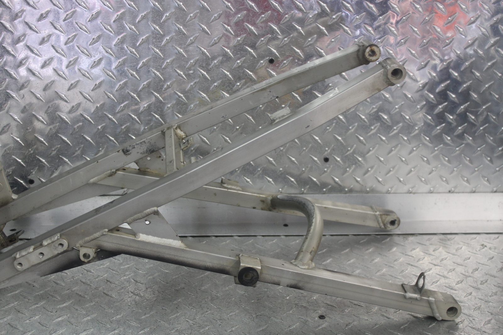 1984 KAWASAKI KL600 REAR BACK SUB FRAME SUBFRAME 32002-1662