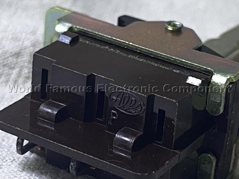 1pcs - ALPS TV-5 ON/ON 3-Pin Toggle Power Switch Made in JAPAN (1)
