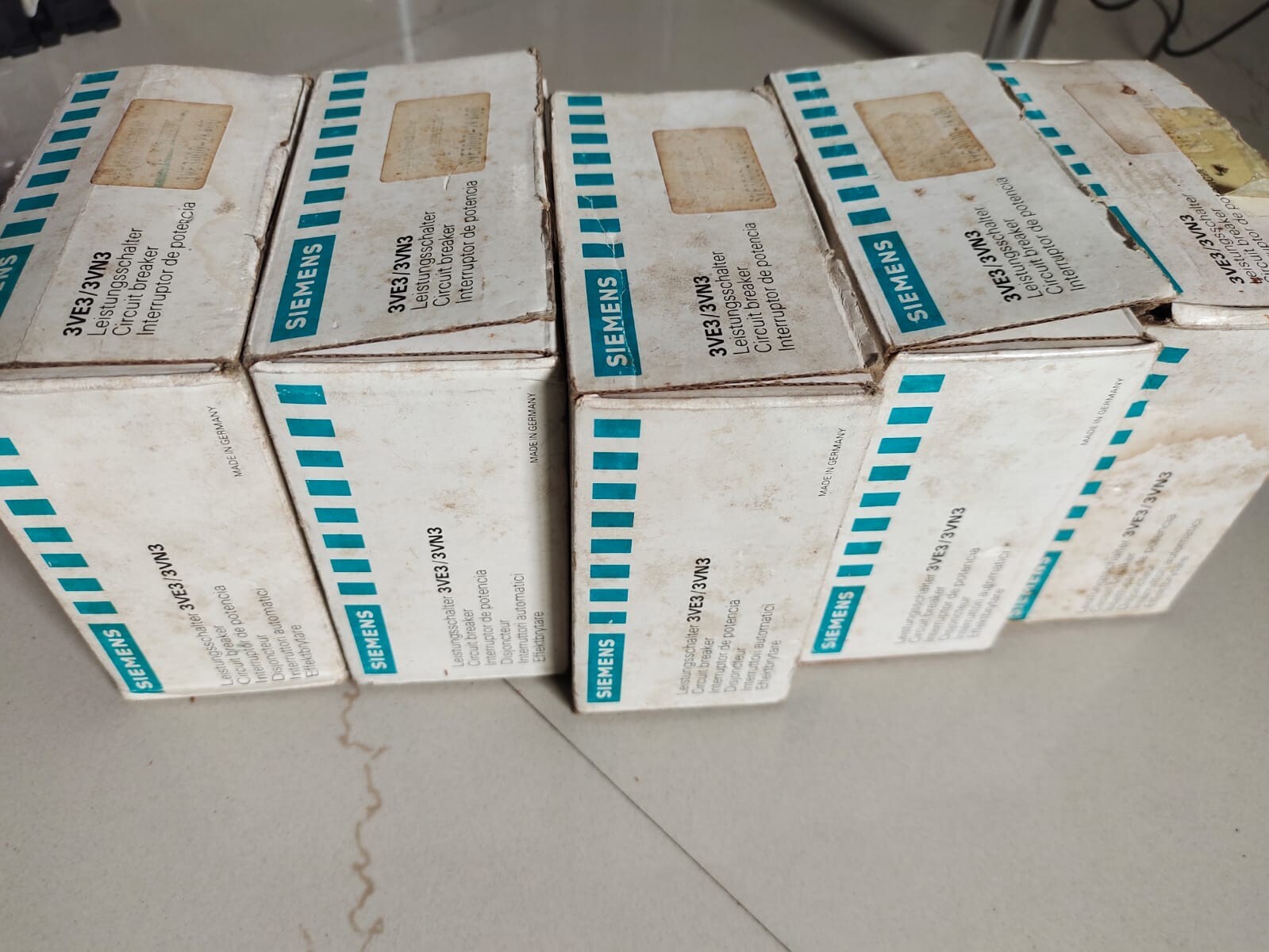 SIEMENS 3VE3 000-2KA 00 Circuit Breaker