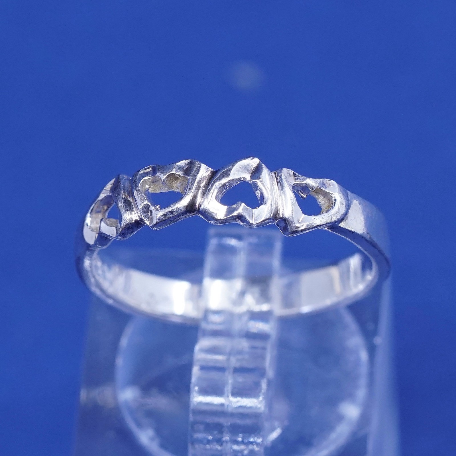 Size 7, vintage sterling silver handmade ring, 925 heart band