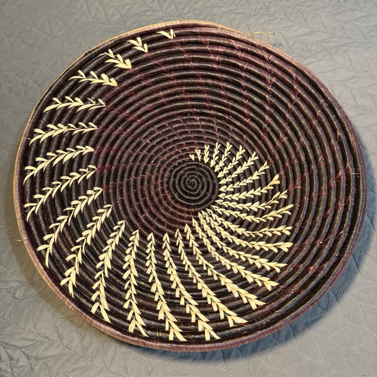 Hand Woven Basket Swirl Pattern Hanging Wall Or Table Decor Approx 16.25 Inches