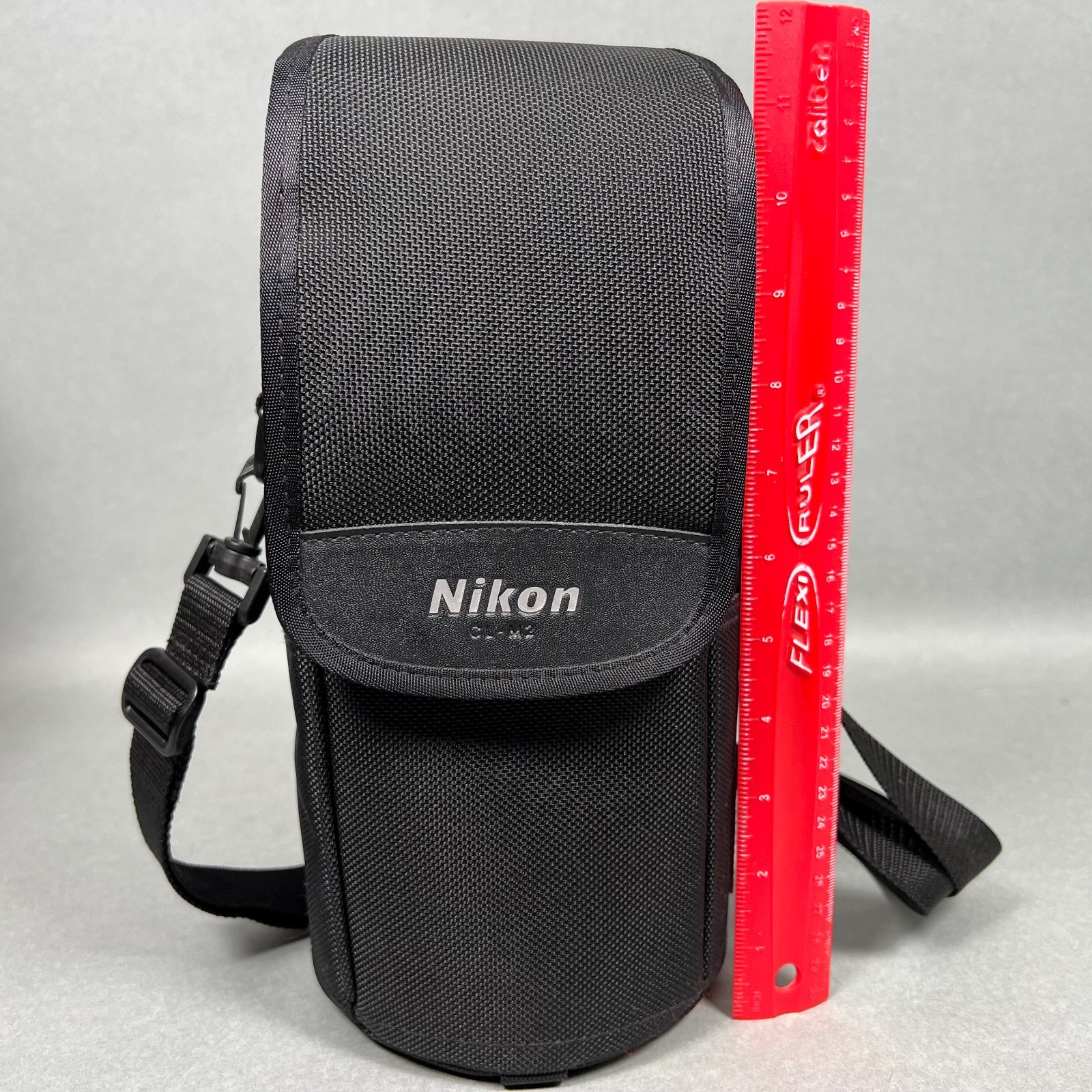 Nikon CL-M2 Lens Case For 300mm f/4.0D ED-IF AF and 70-200 f/2.8 w/ Strap NICE