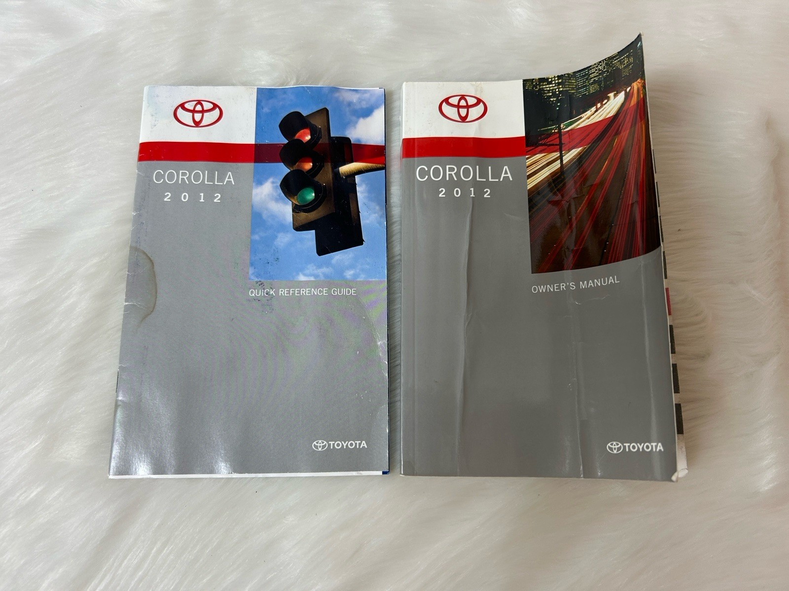 2012 Toyota Corolla Owner's Manual & Quick Reference Guide