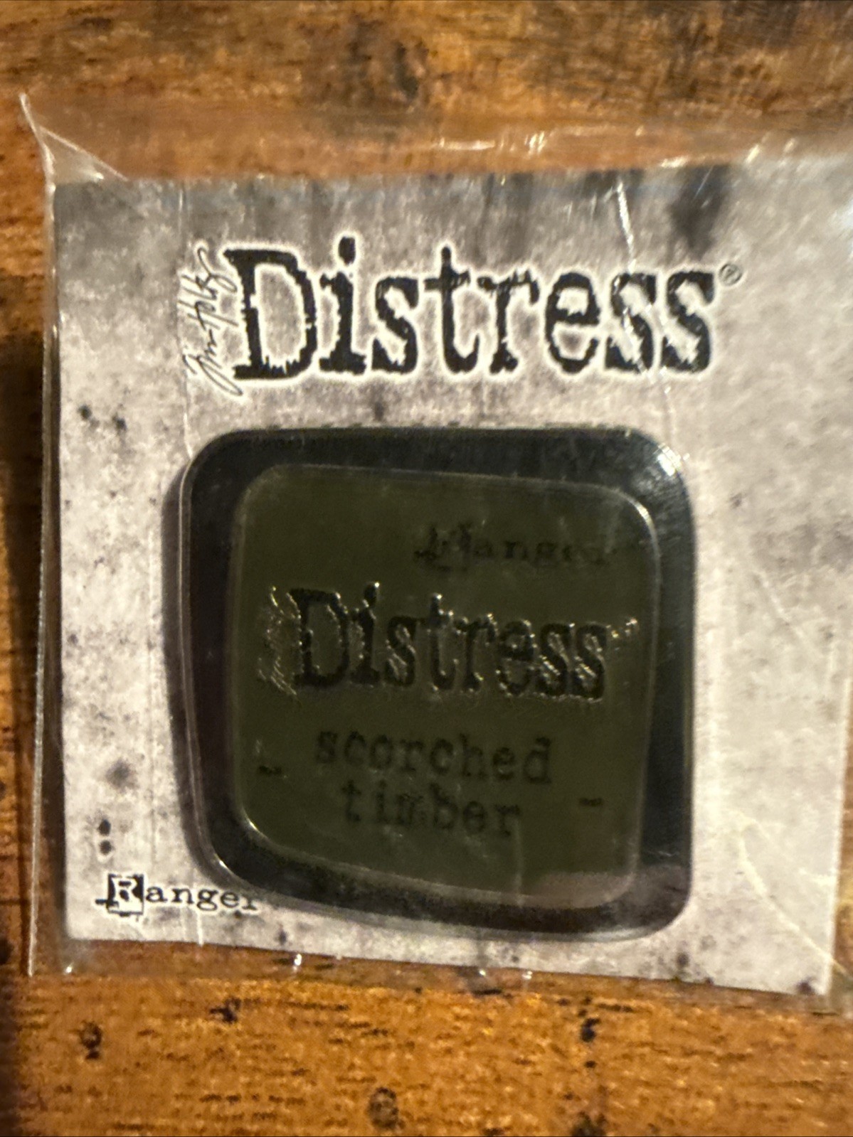 Ranger - Tim Holtz Distress Enamel Collector Pin - Scorched Timber, TDZ83528