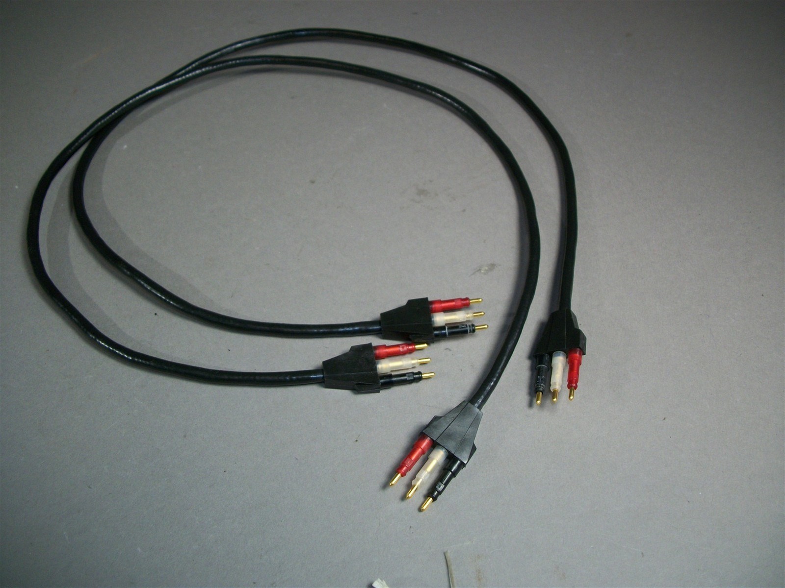 NOS - Lot of (2) Patch Cords 497598-7 2 Conductor Plus Shield Patch Cord