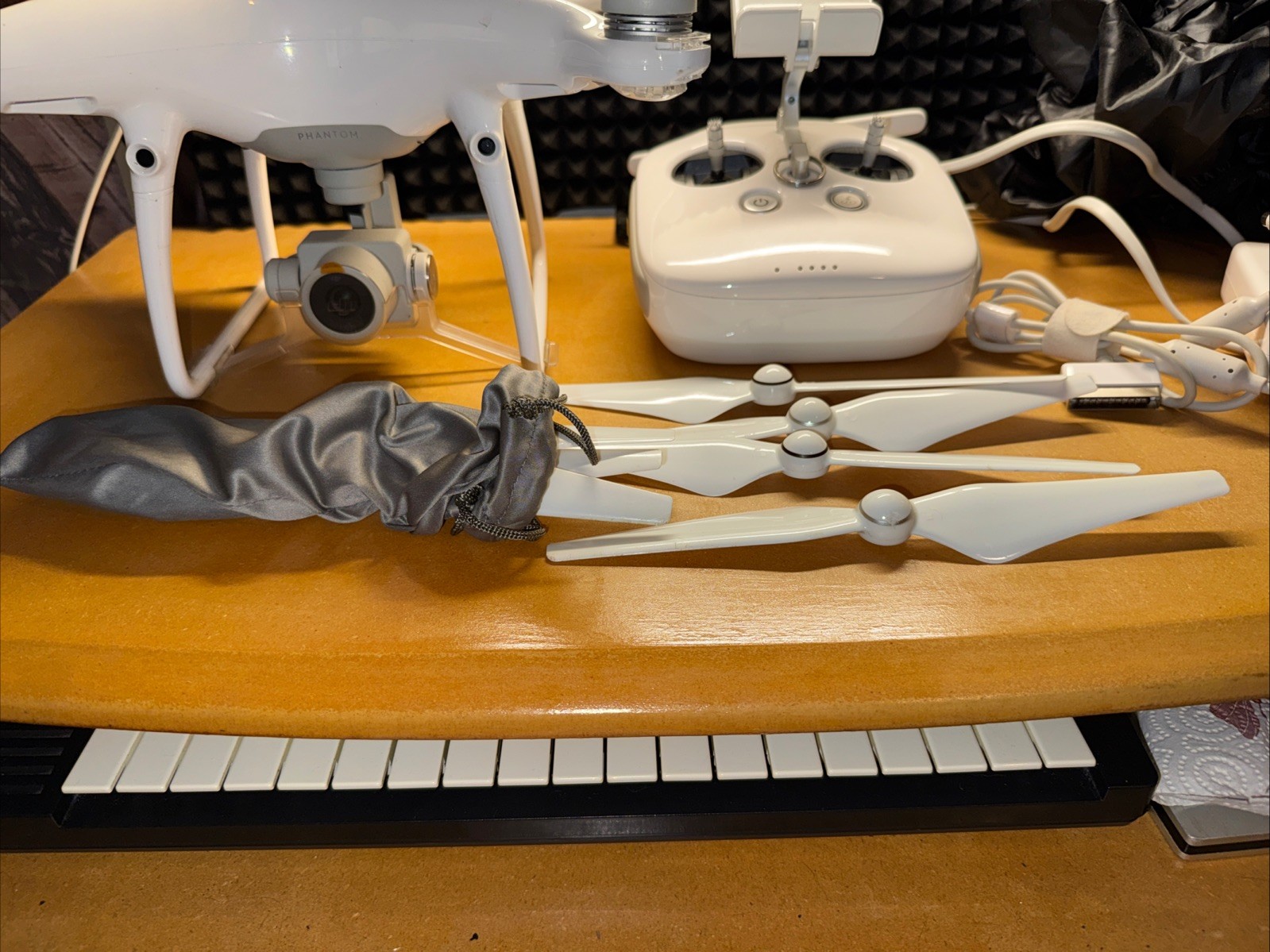 DJI Phantom 4 Pro (4K Video) Quadcopter + Remote - White