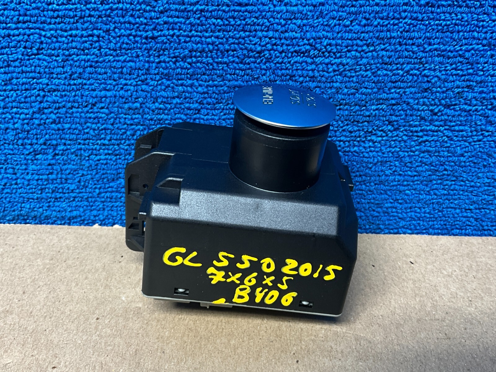 2013 - 2019 MERCEDES GL550 X166 IGNITION POWER ENGINE START SWITCH MODULE OEM