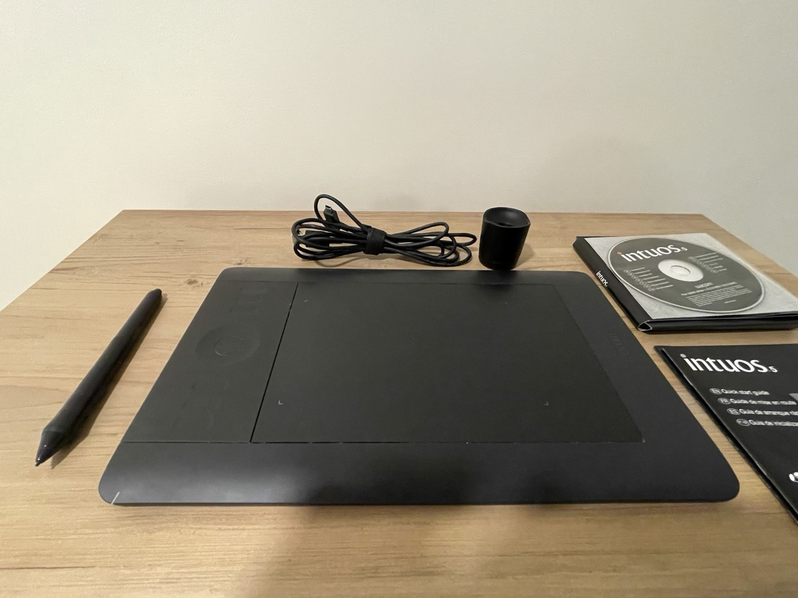 Wacom Intuos 5 Touch PTH-450 Pen Tablet Digital Drawing Complete Tested