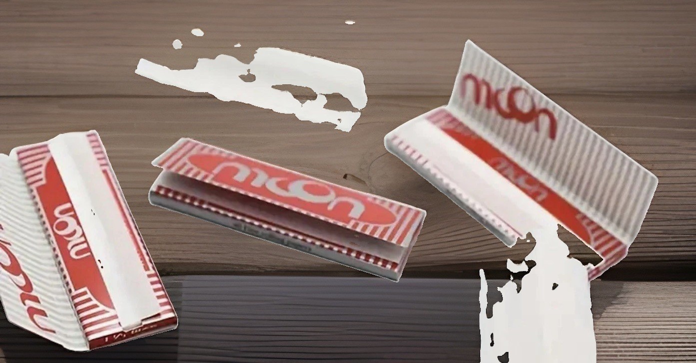50 Packs Full Box MOON Rolling Papers 70mm Red Short Size