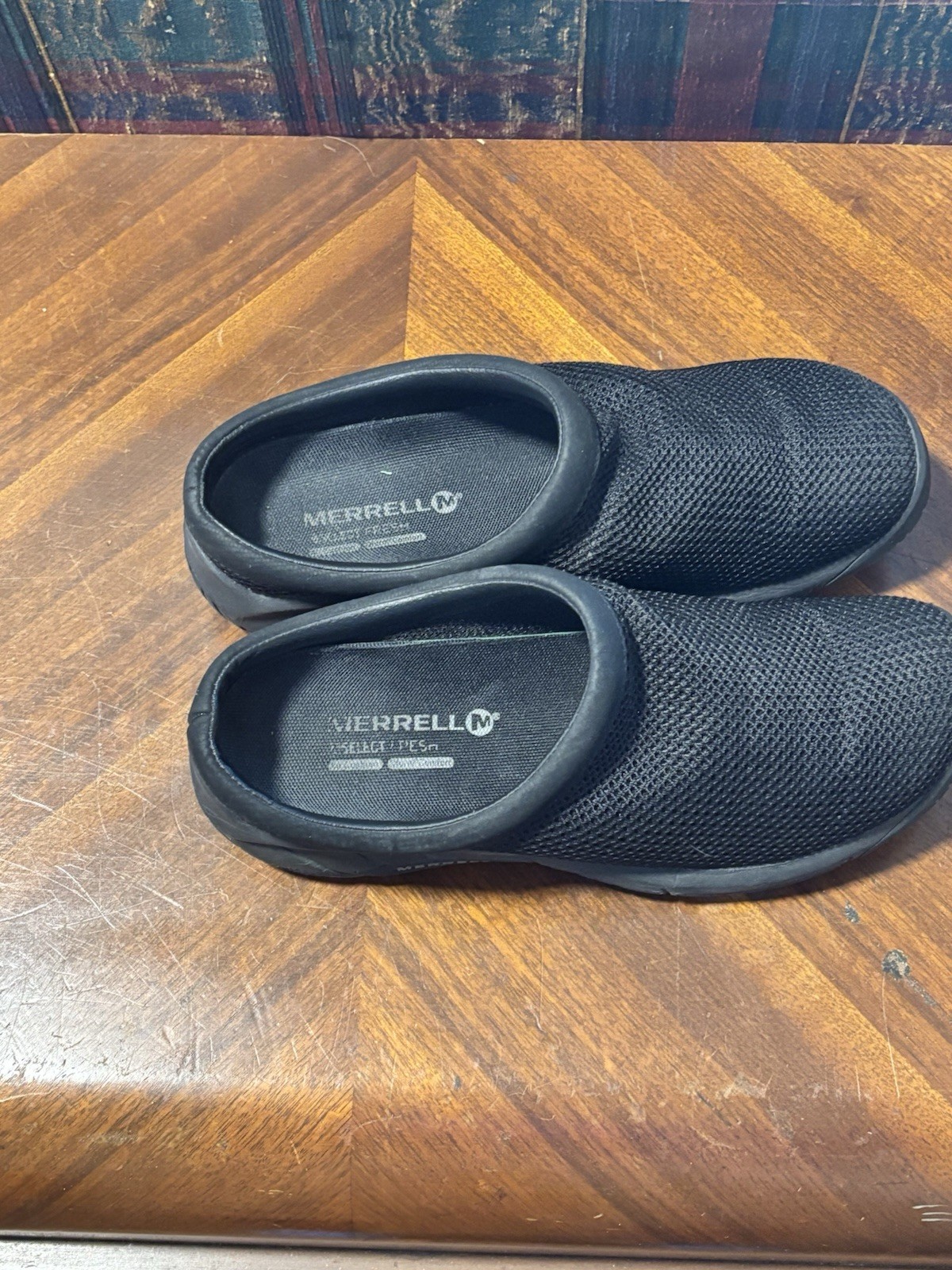 Merrill Select Fresh Women’s Black Clogs Size 10