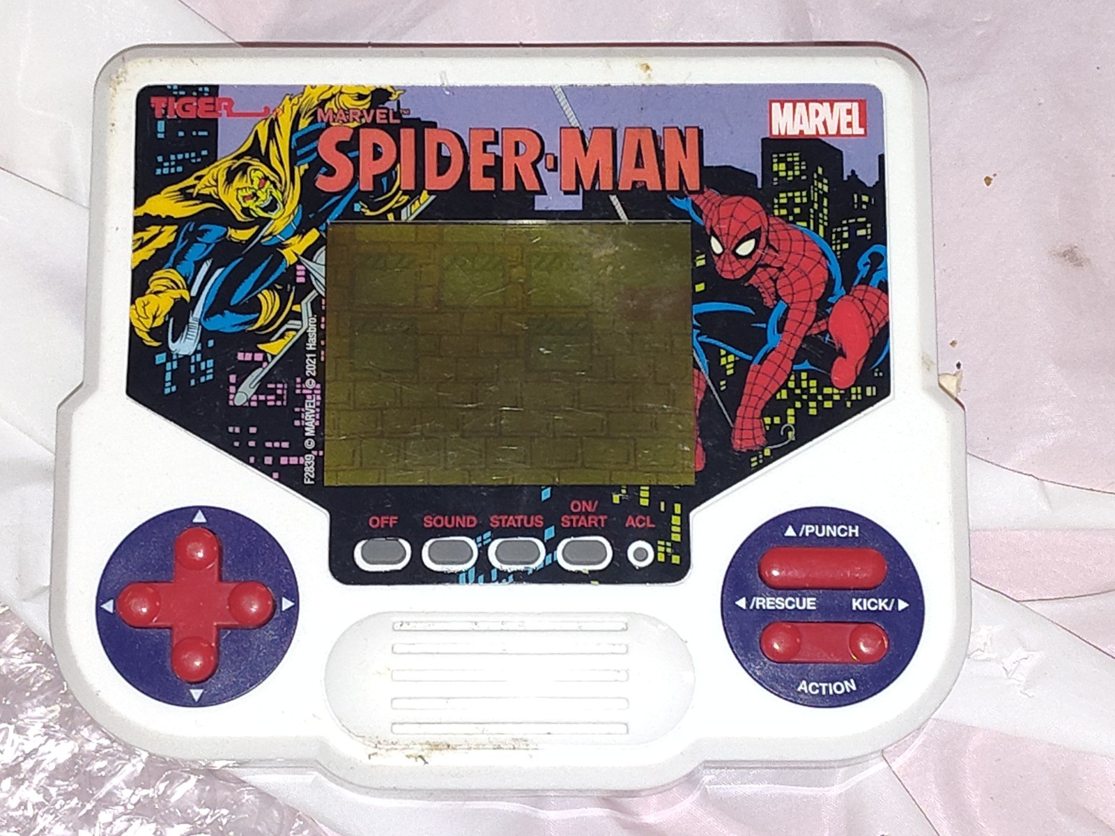 Tiger Handheld Game Electronic Spider-Man Kids Game Collectable Marvel Spiderman