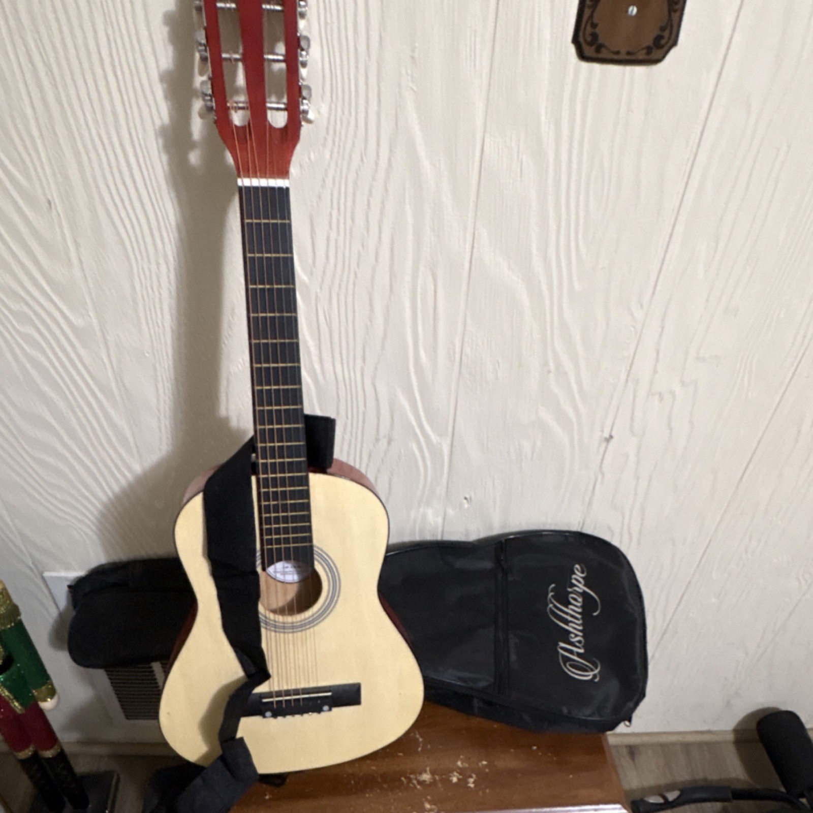 Ashthorpe Classical Guitar 6 String Standard Body Red with Gig Bag