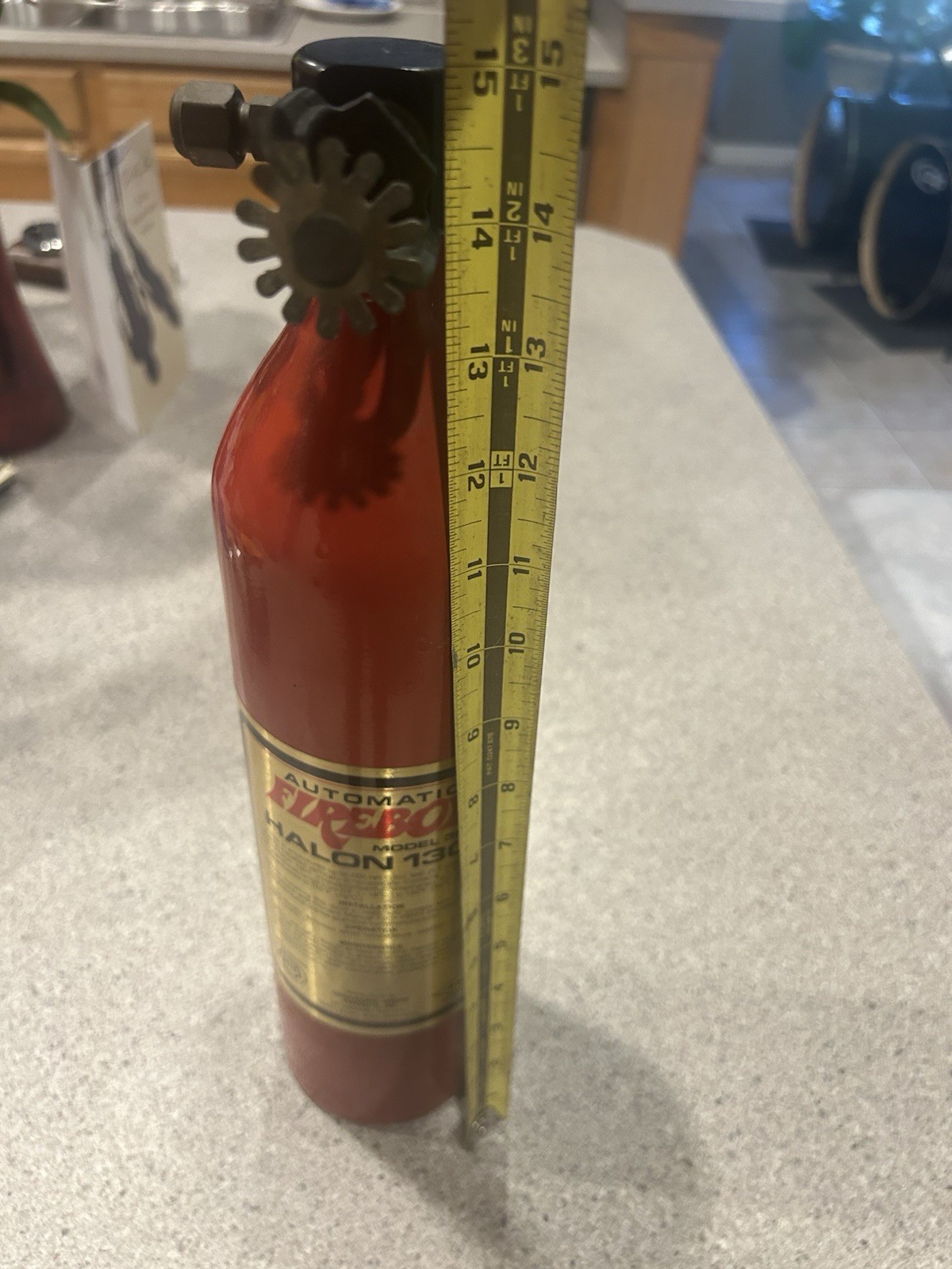 Automatic Fireboy 35VH Marine Fire Extinguisher. Spec Weight