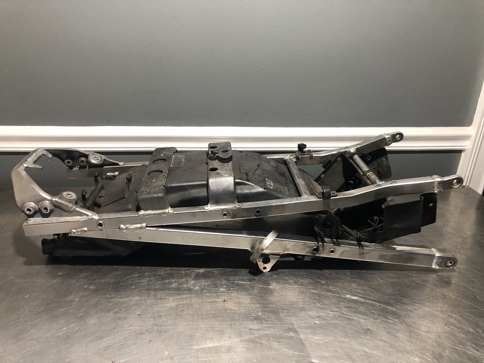 1996 Suzuki Gsxr 1100  Subframe (Oem)