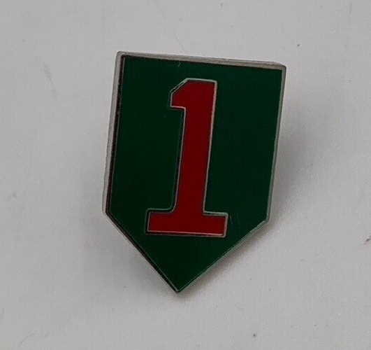 VTG Harley Davidson Motorcycle Riders Button Pin Veteran Specialist #1 Badge