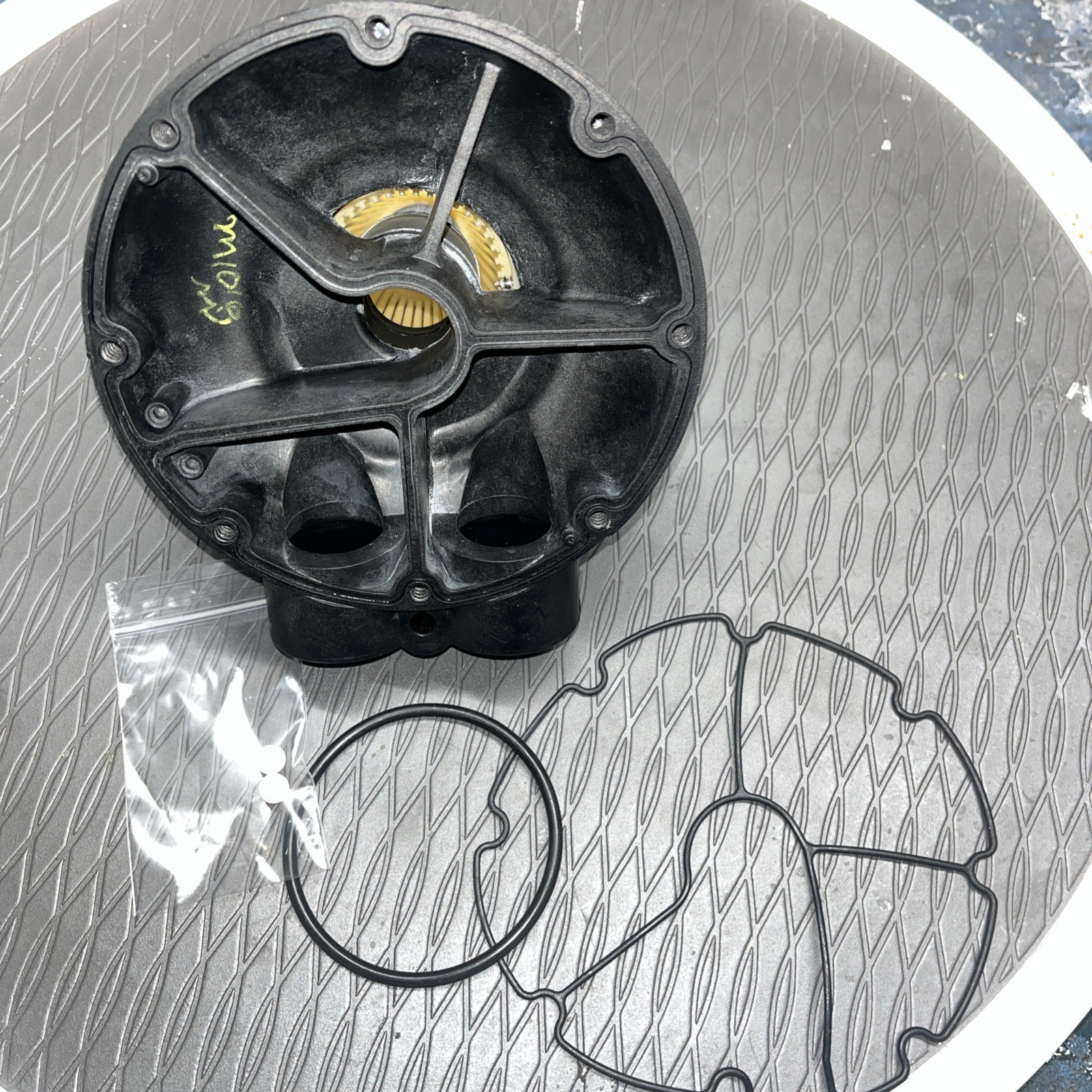 Kinetico Level 6 Base w/strainer,O-rings & Check Balls