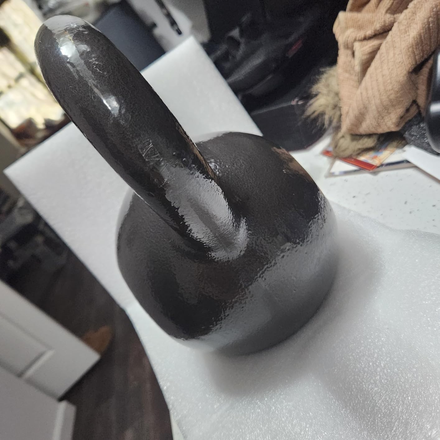 40 lb Heavy Duty Cast Iron Kettlebell - Ideal for Versatile Resistance Training