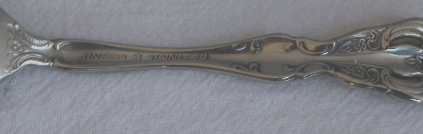 4 Oneida Stainless Cube Michelangelo TEASPOONS