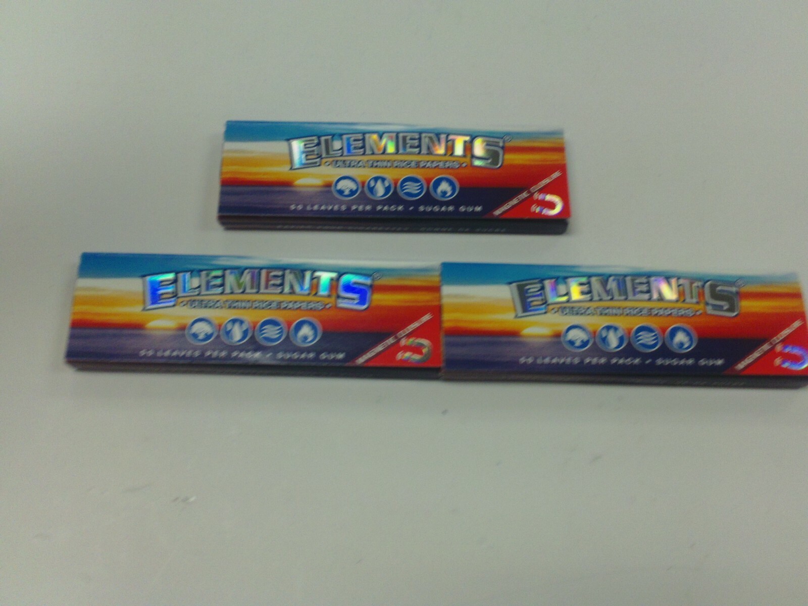 ELEMENTS CIGARETTE PAPER 1 1/4 WIDE 150 COUNT / ELEMENTS 79MM CIGARETTE ROLLER