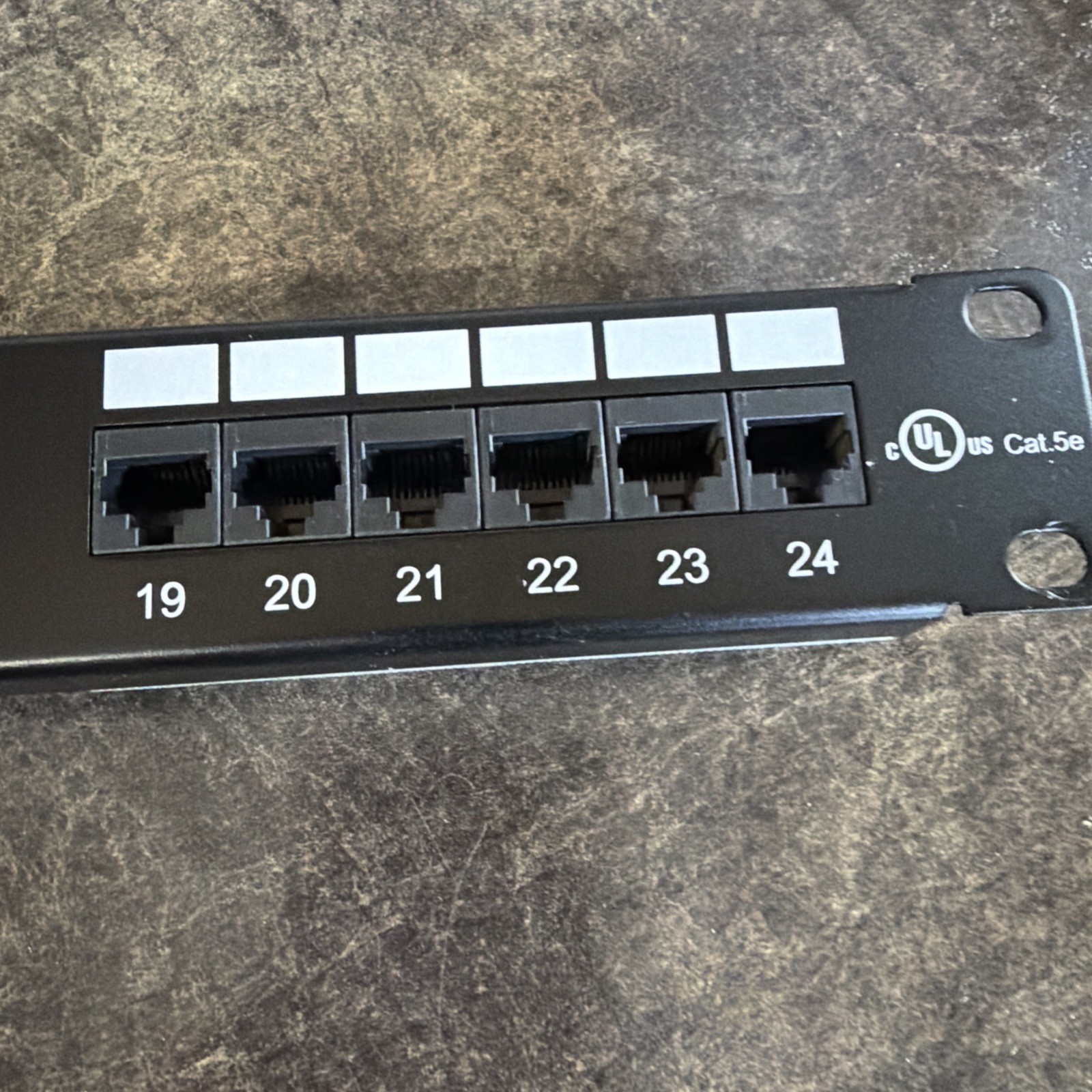 DataComm Cat 5e 24 Port Patch Panel - Model 20-5524 - USED