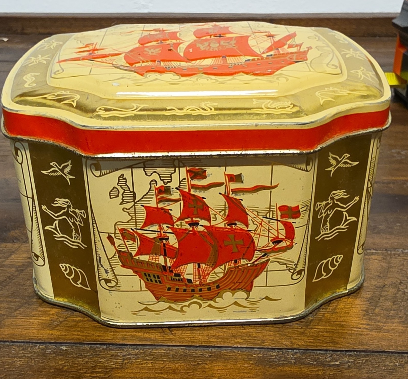 Small Octagon Nautical Hinged Tin Storage Box w Lid Gold Red Sailing Pirate Ship