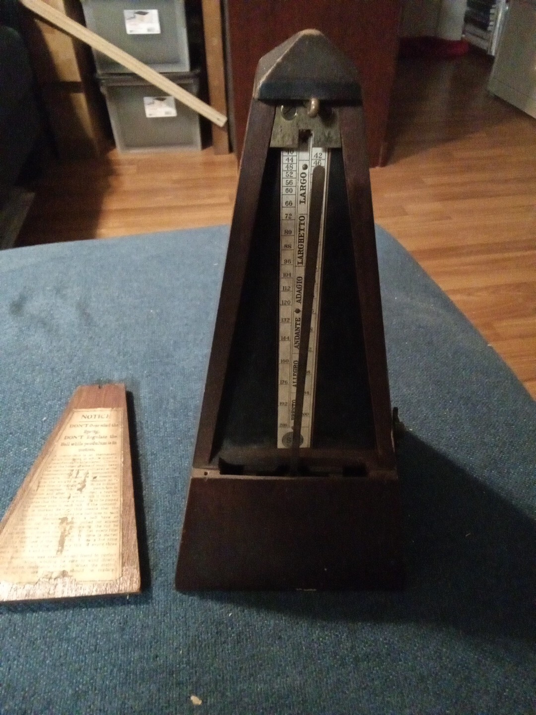 Vintage Early ST Seth Thomas Brown Wooden Mentronome, Working