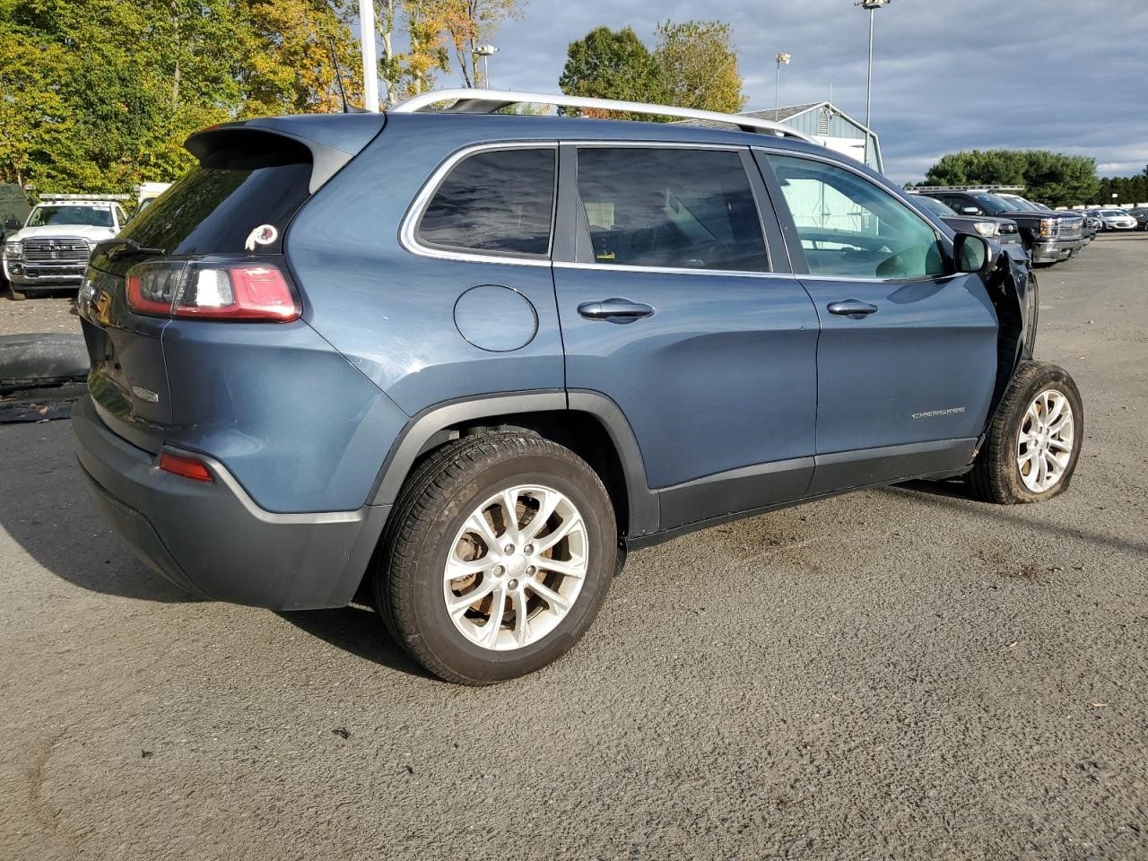 Used Glove Box fits: 2019 Jeep Cherokee Grade A