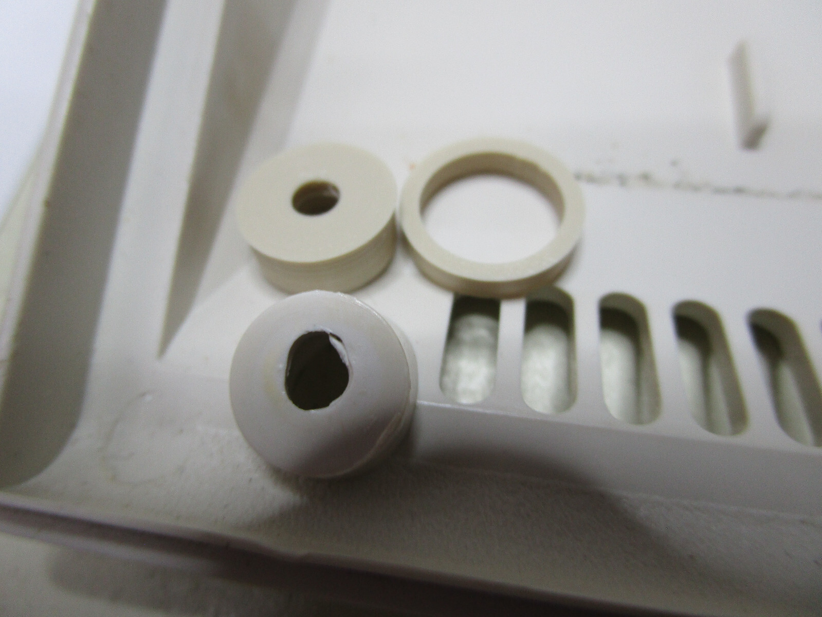 3D PRINTED INTERNAL CASE REPAIR SUPPORT KIT FOR AMIGA 600 COMMODORE