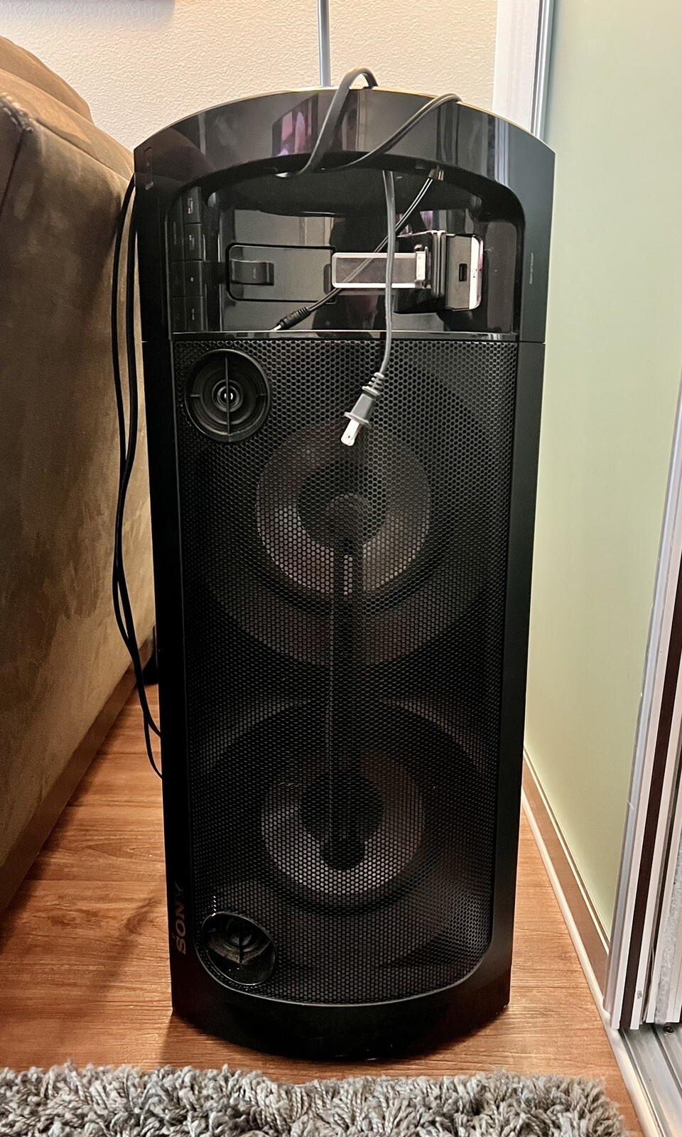 Sony Home Audio System RDH-GTK33iP (2012)