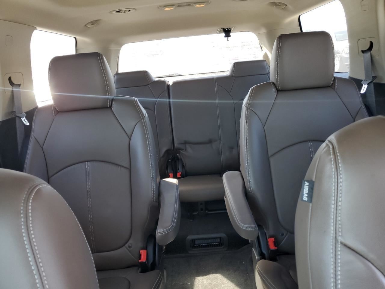 ACADIA 2015 Glove Box 4490645