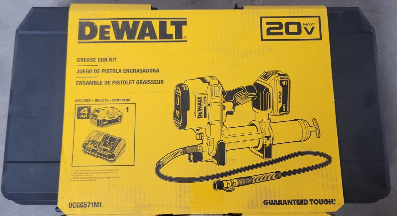 DEWALT DCGG571M1 20V Cordless 10,000 PSI Variable Speed Grease Gun Kit