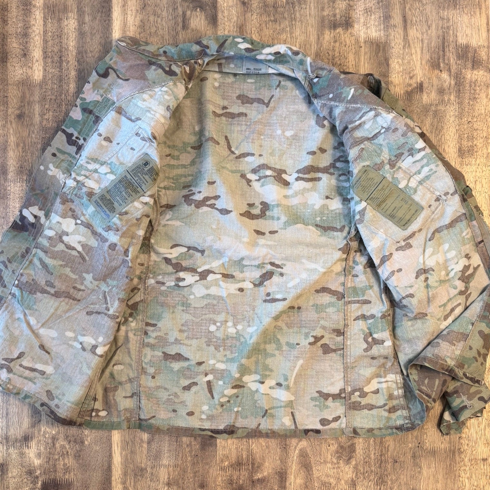 US Army Combat Uniform Coat Flame Resistant Operational Camouflage Small-Regular