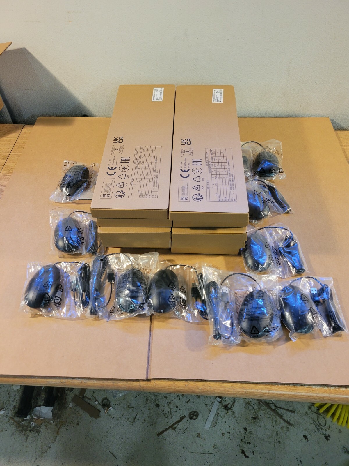 (10) LOT OF 10 NEW SEALED HP 320K USB KEYBOARD AND HP 320M USB MOUSE L96909-001