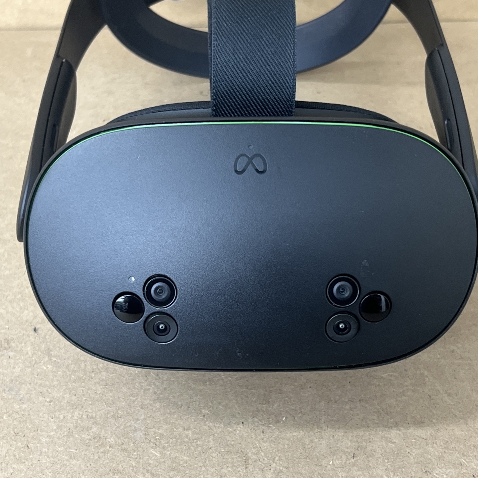 Meta Quest 3s Xbox Edition VR Headset & Joy-cons - Good *No Xbox Controller*