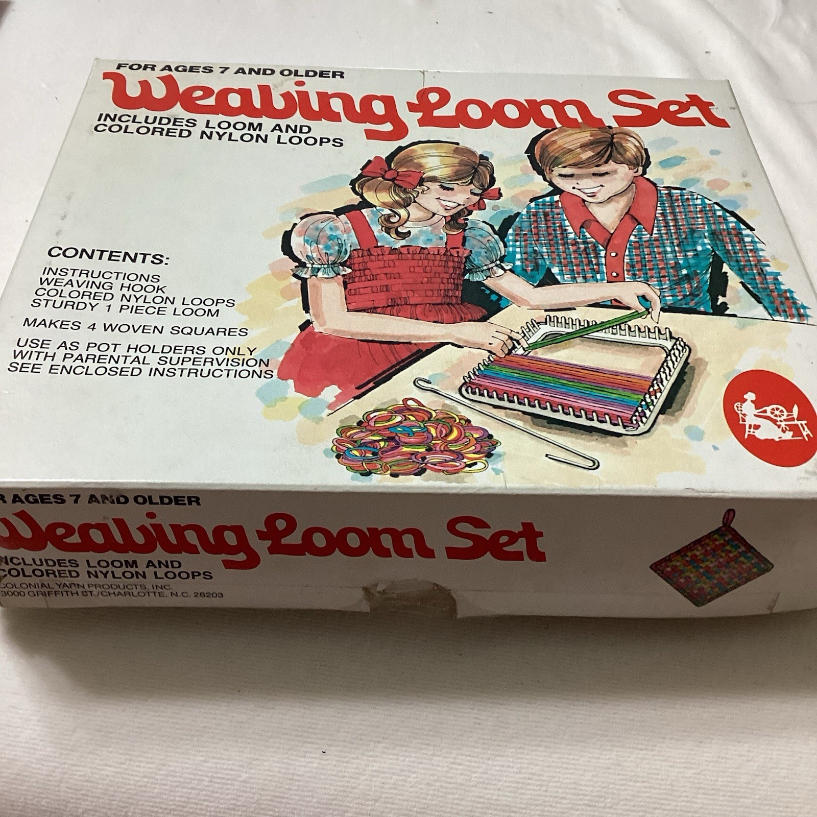 Vintage Children’s Craft Weaving Loom Set