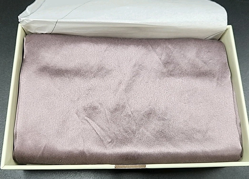 NEW Sunday Silks Collection Pack of 1 Silk Pillowcase Standard 20" x 26"