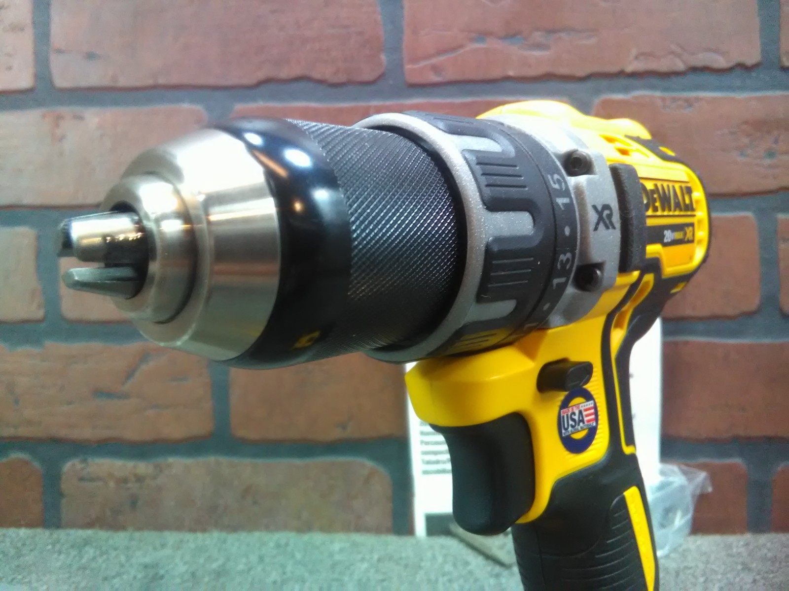Dewalt DCD791 20V MAX XR Brushless 1/2" Drill Driver-***NEW***