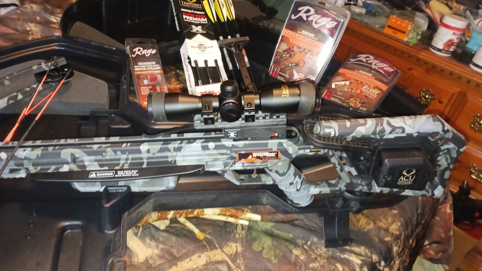 TenPoint Titan M1 Crossbow - CB19047-3522