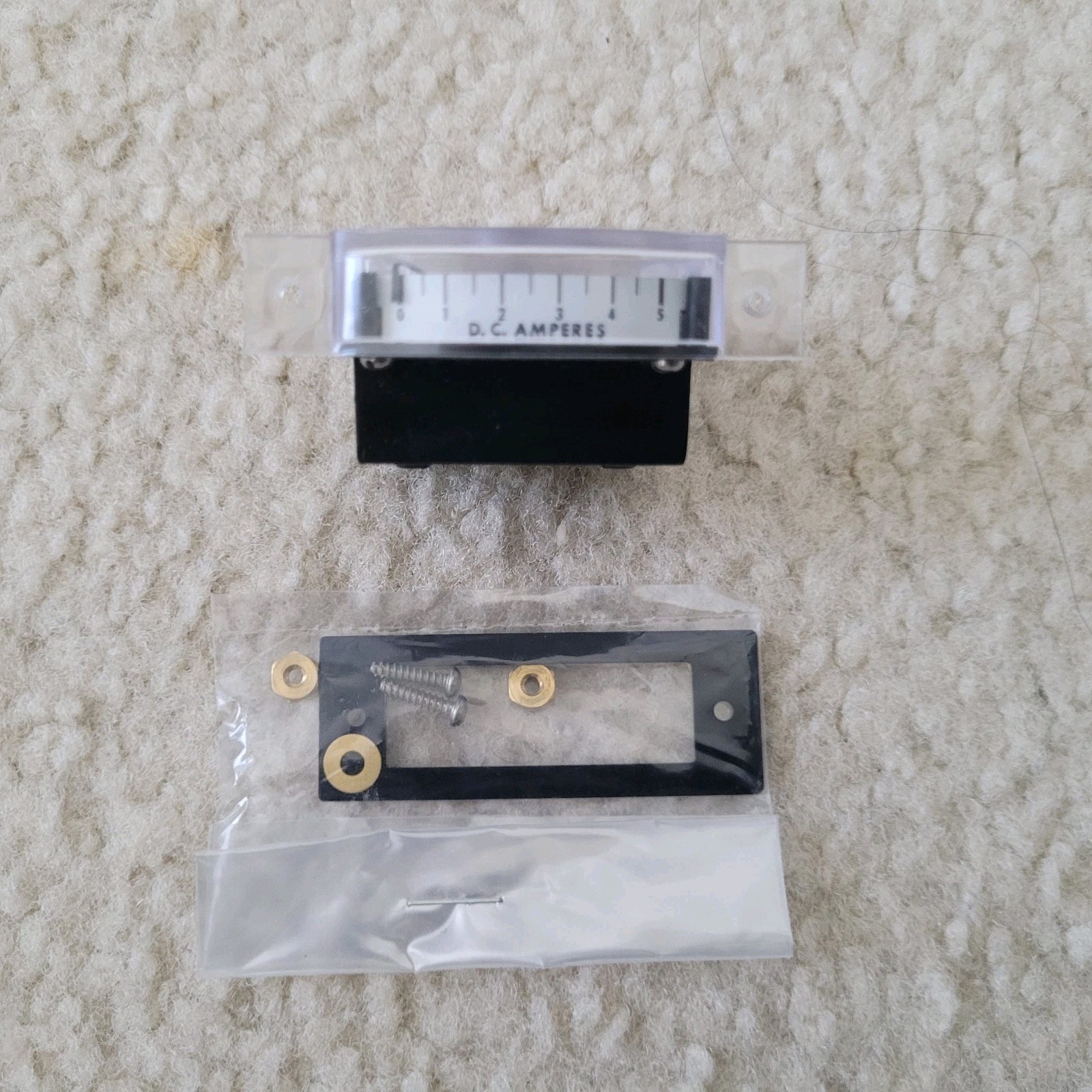 Vintage Analog display Amperemeter 0 - 5A DC, brass terminals, Bracket & Screws.