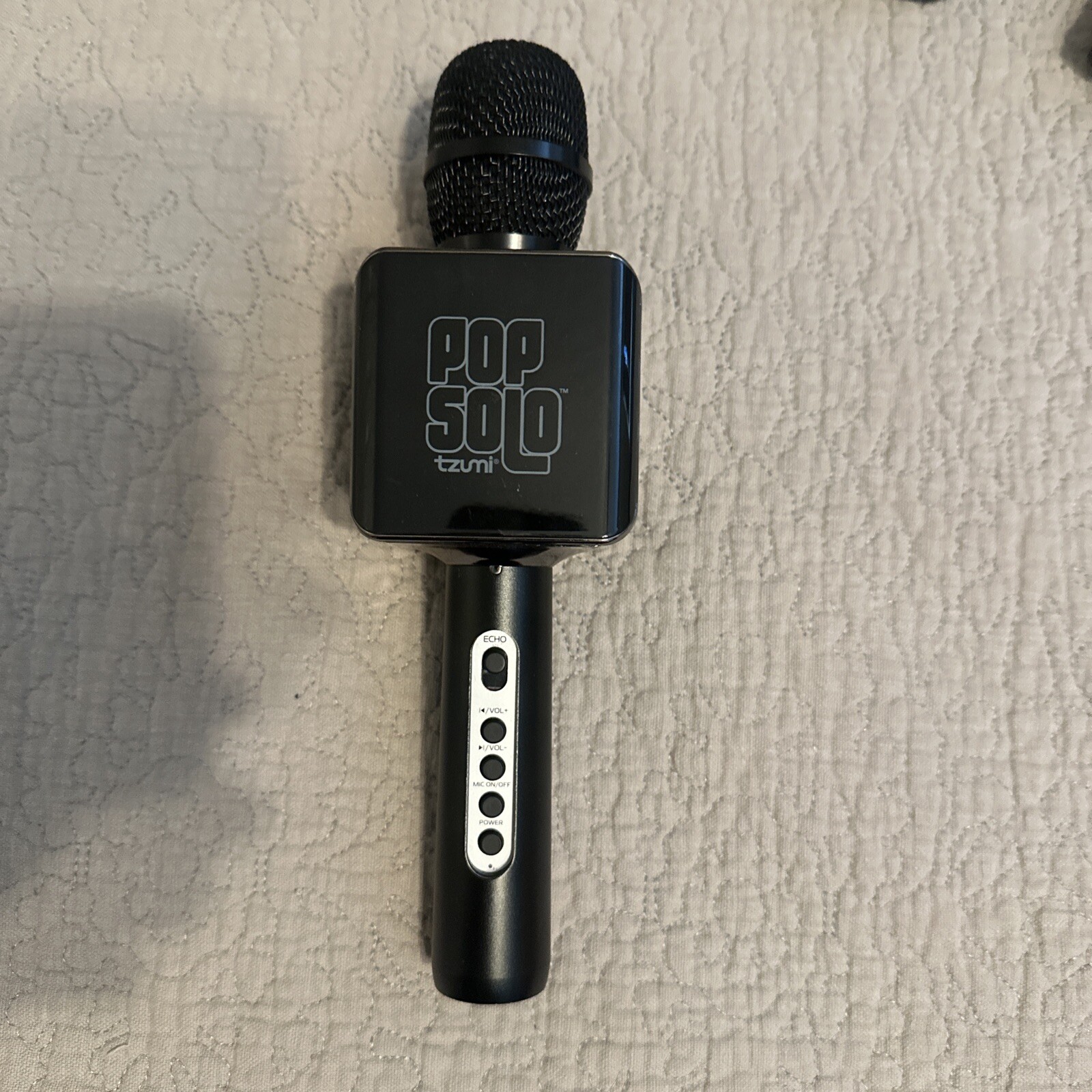 NIB Tzumi Rock Solo Karaoke Mic/Bluetooth,Built-in Speaker