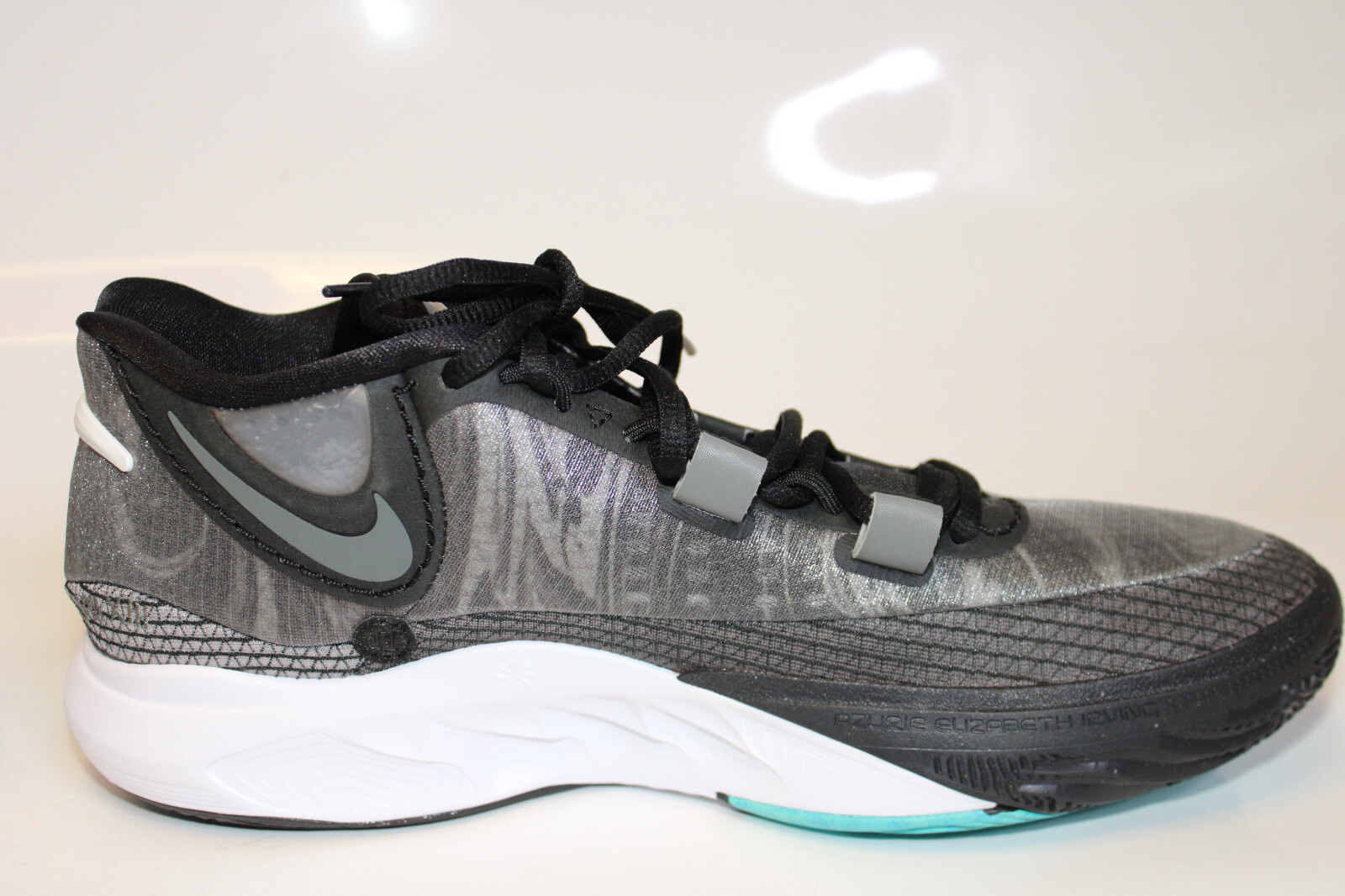 Nike Kyrie 8 Orca DJ6017-001 New Mens Basketball Sneakers