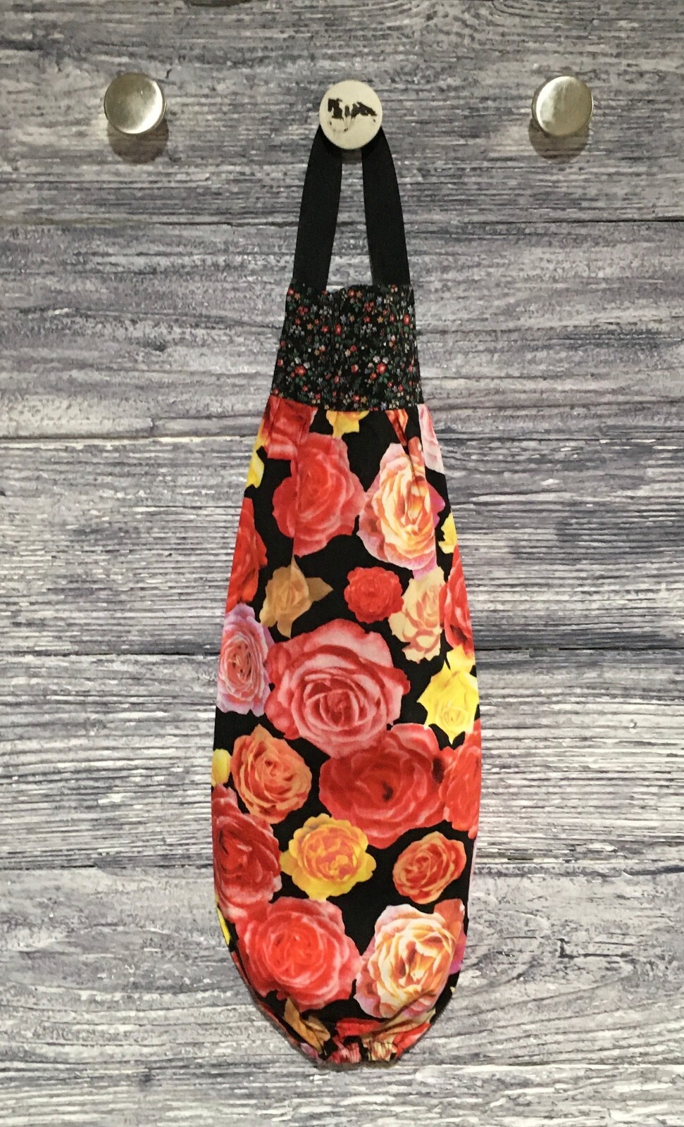 Plastic Grocery Bag Rag Sock Holder Roses Red Pink Yellow Packed Flowers