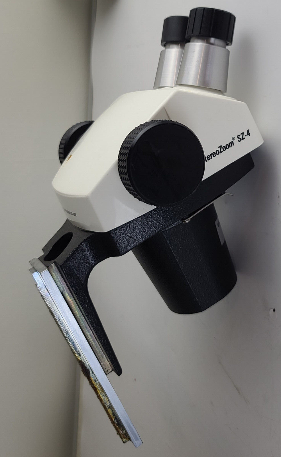 Leica Stereozoom 4 SZ-4 Microscope Zoom Range 0.7X-3.0X