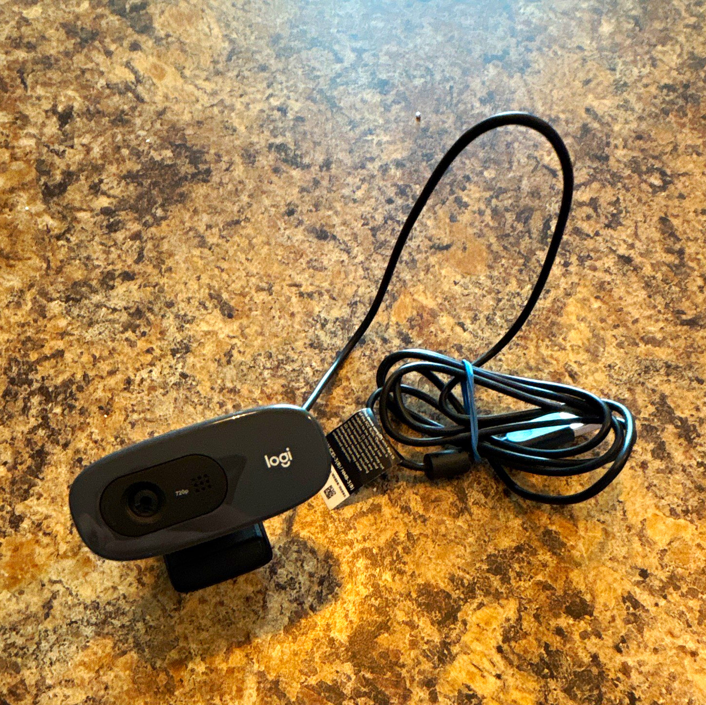 Logitech C270 720p HD Webcam 30fps USB 2.0 Clip-On Mount, Black