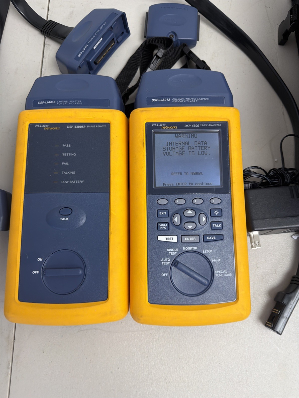 Fluke Networks DSP-4300 Cat6 Singlemode, Multimode Fiber Cable Tester DSP4300